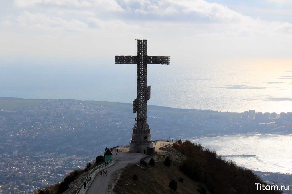 Поклонный крест в Геленджике