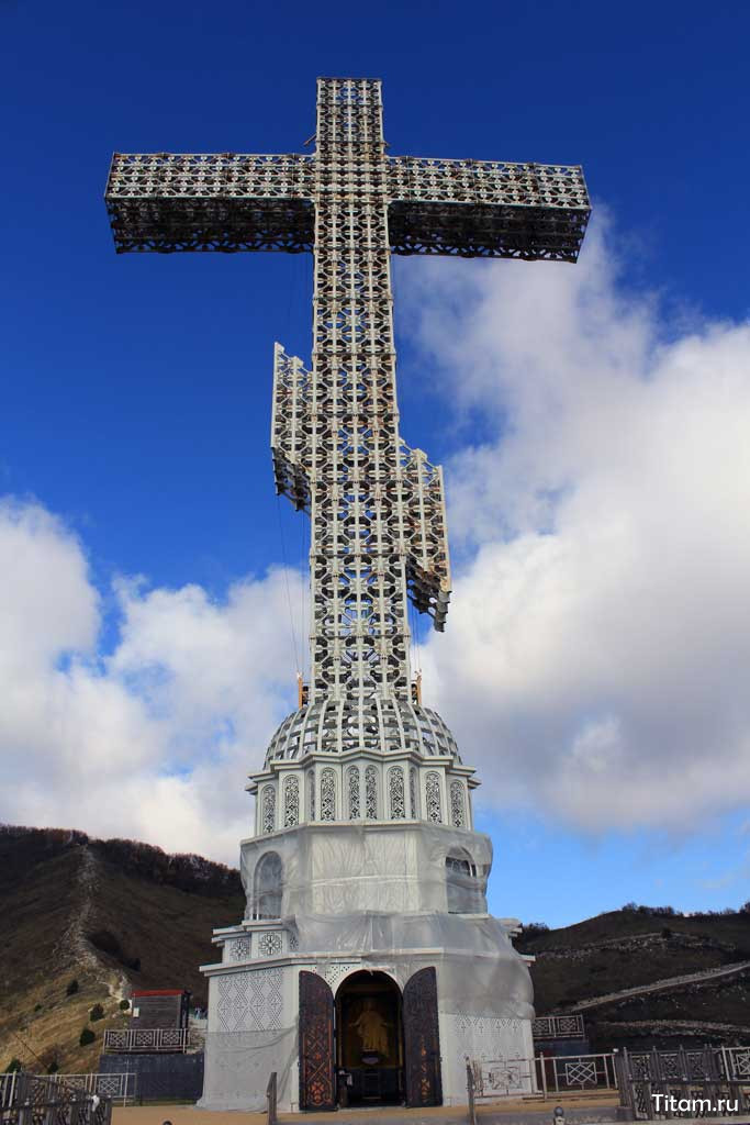 Поклонный крест в Геленджике
