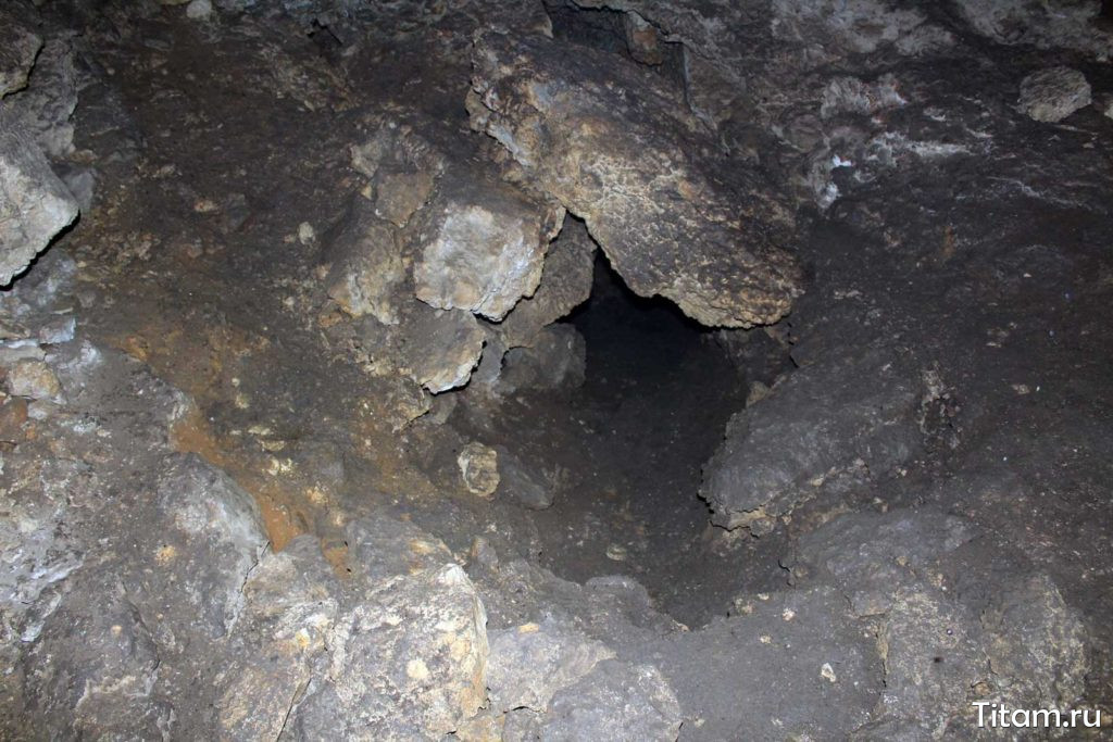Лаз в конце пещеры