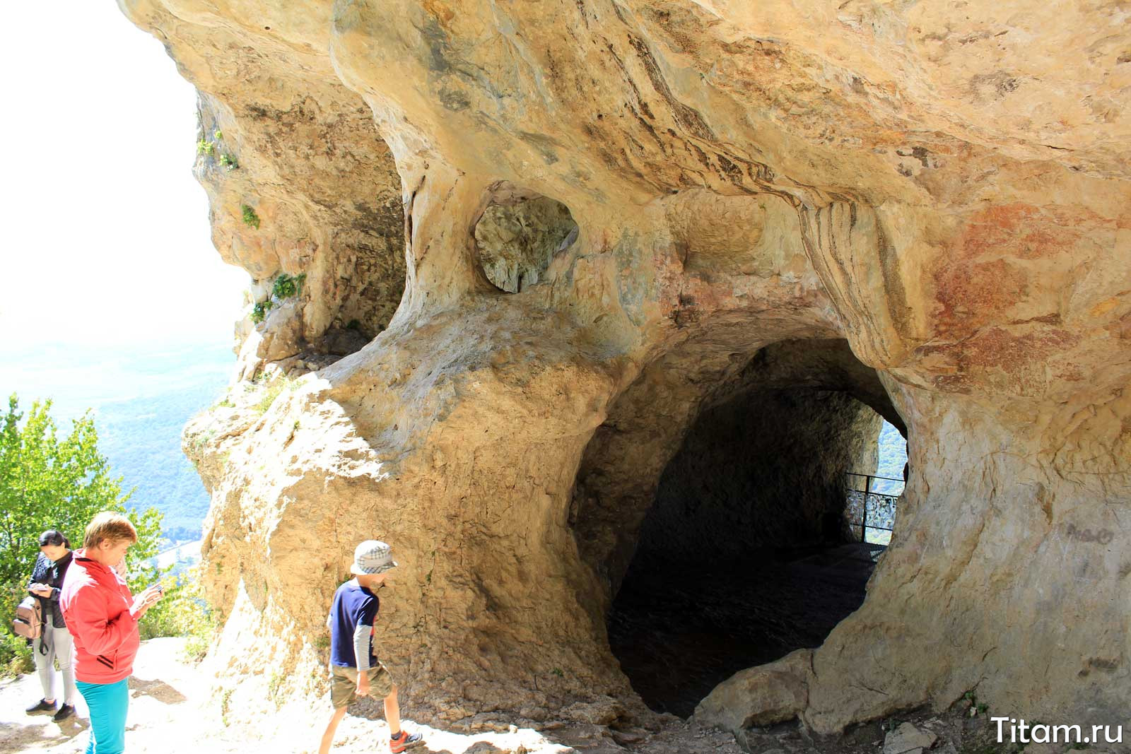 Пещера Желаний в Даховской