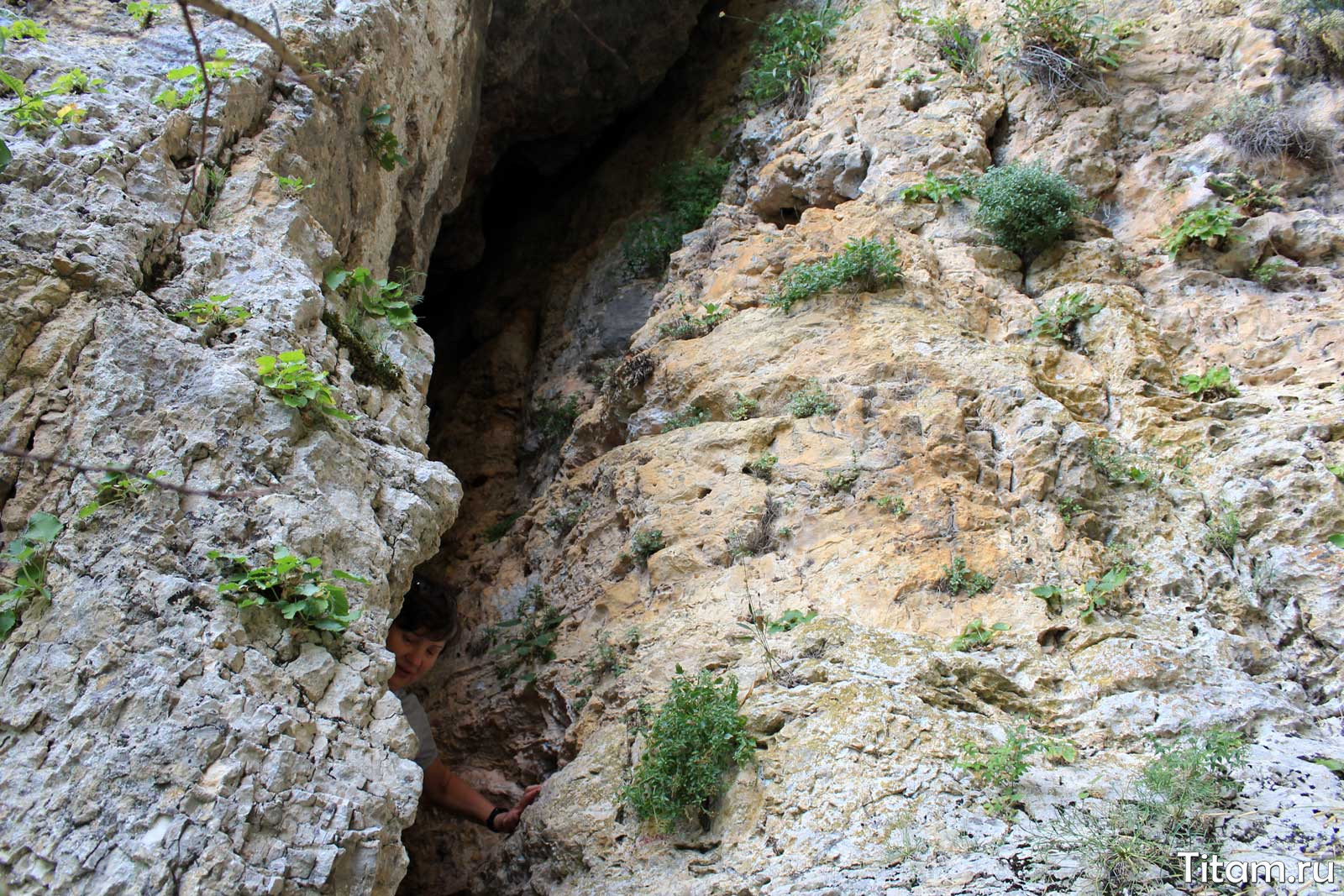 Пещера Разлом-Сквозная