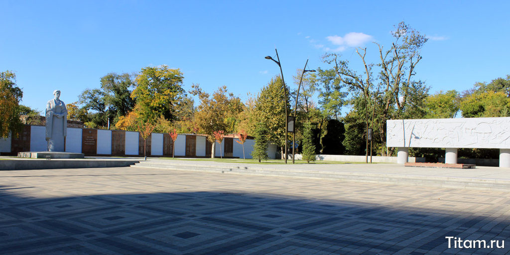 Площадь Памяти Героев в Краснодаре