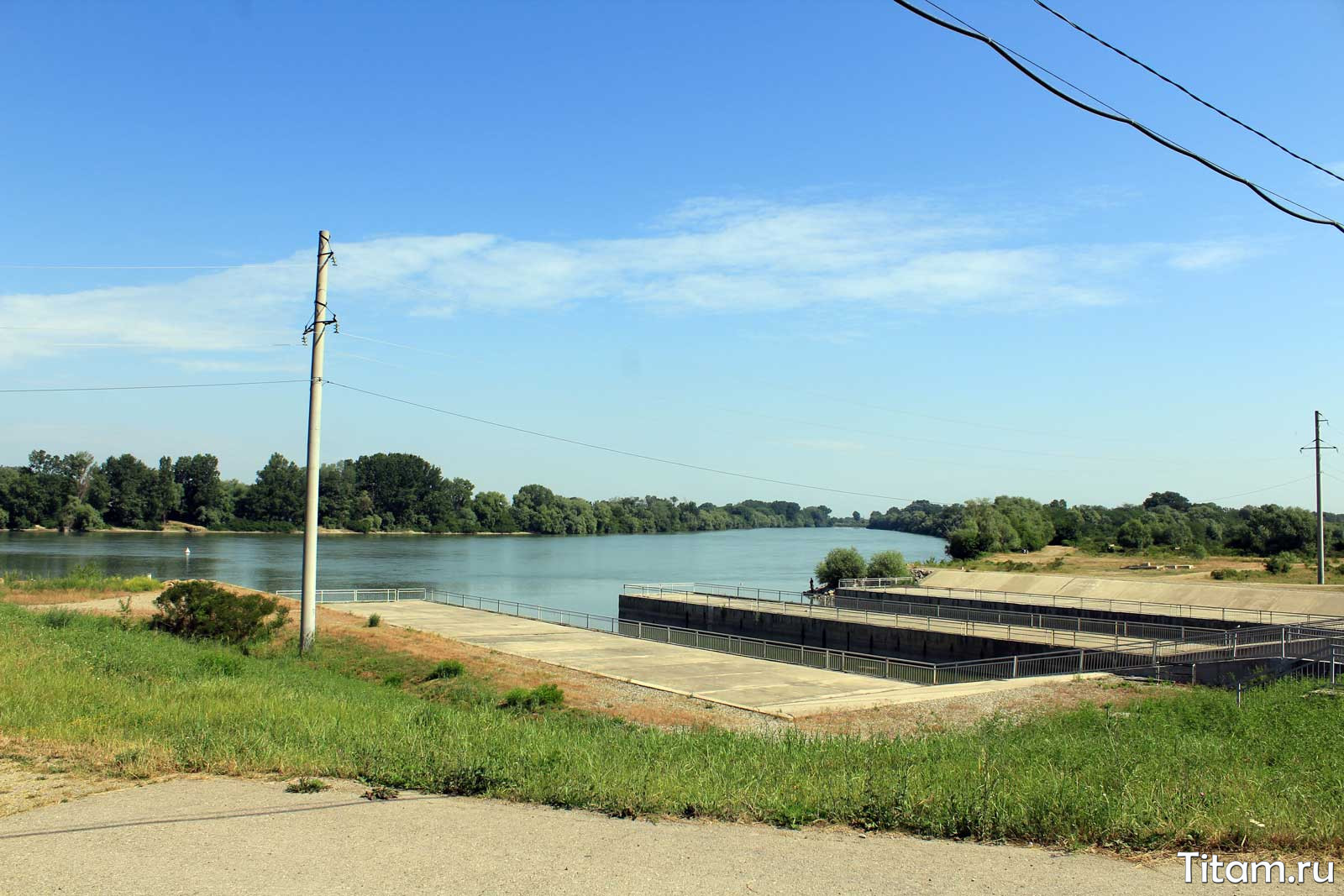 Сброс в реку Кубань из Шапсугского водохранилища