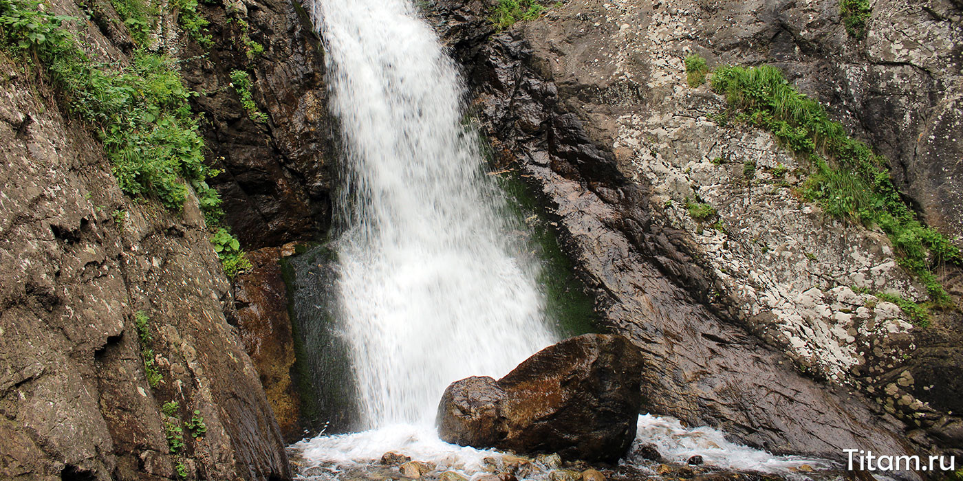 Водопад Шумка в Теберде