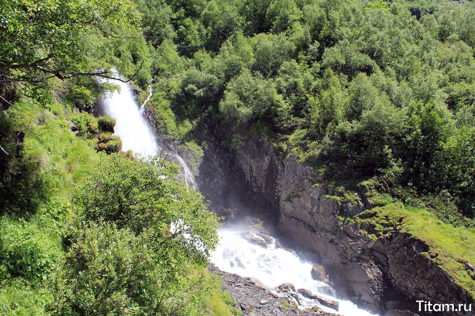 Верхний Чучхурский водопад