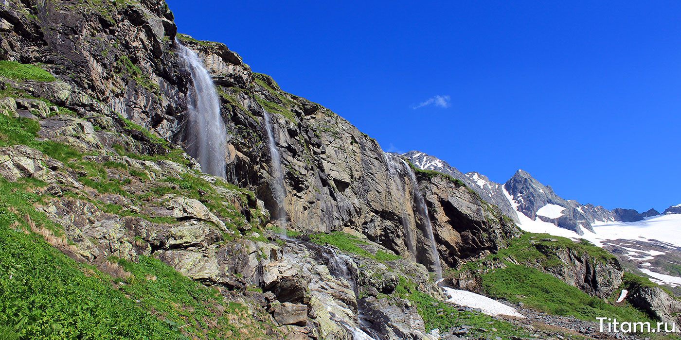 Птышские водопады в Домбае