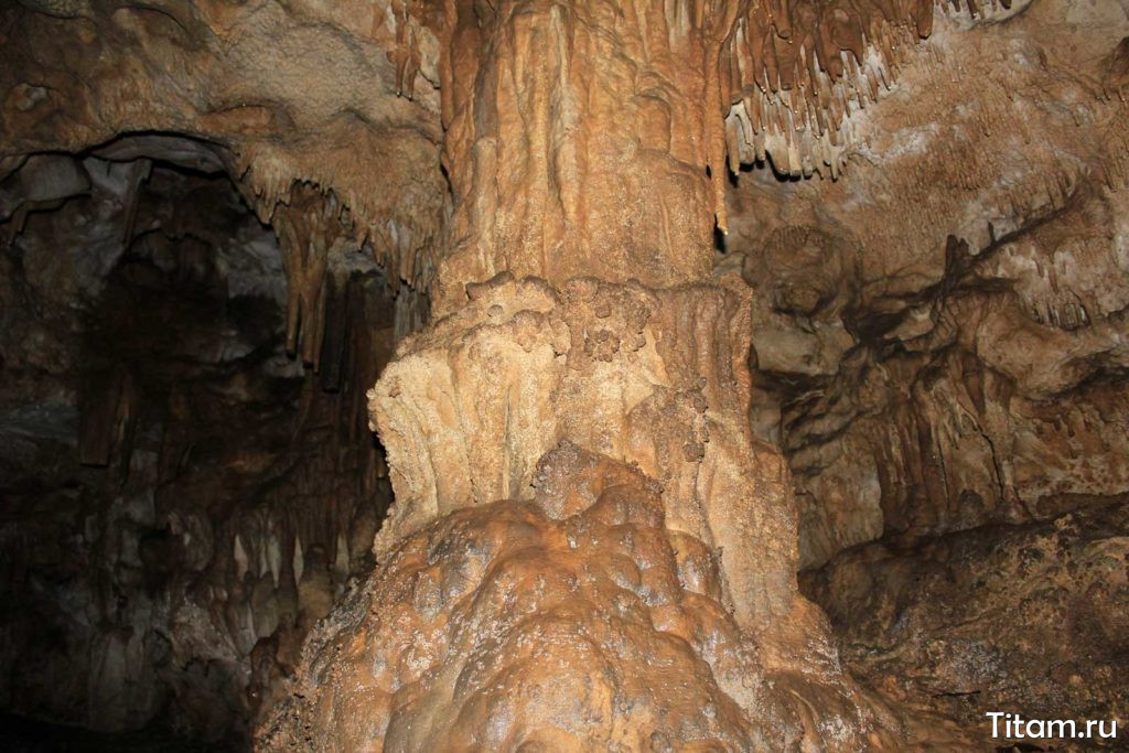 Пещера Красивая. Сталагнат