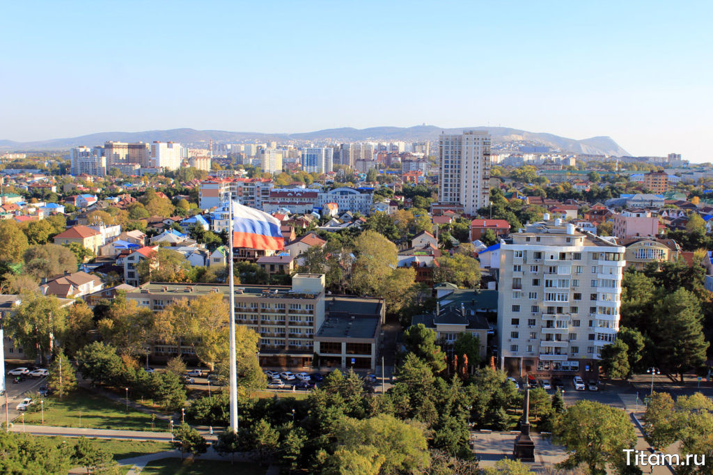 Флагшток и стела Город Воинской Славы в Анапе