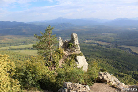 Скала Чертов палец Скала Чертов палец