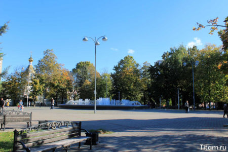 Сквер Жукова