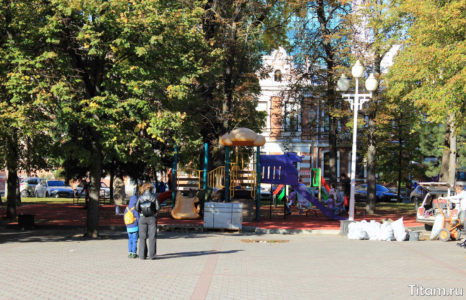 Сквер Жукова